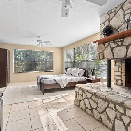Cozy Family Getaway. Heated Pool And Spa